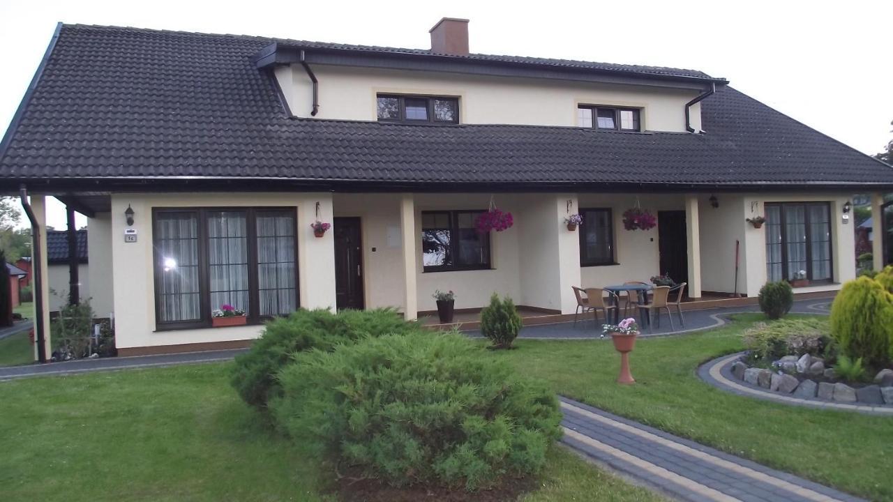 Domki Letniskowe "Dorcia" Leba Exterior foto